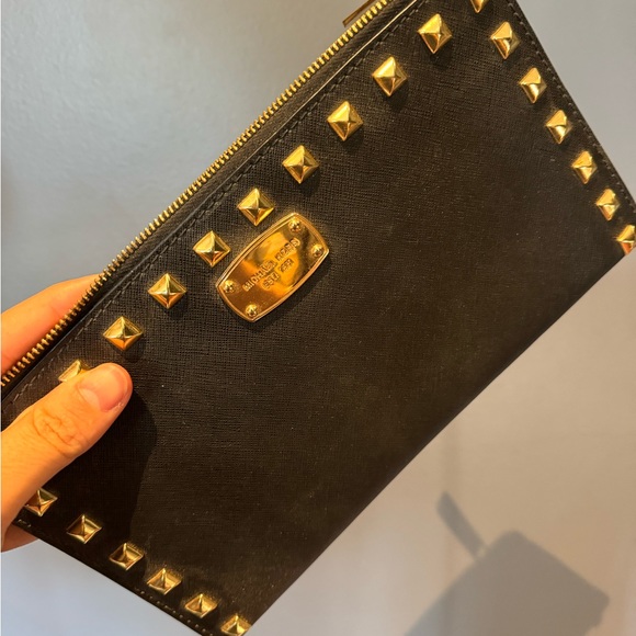 Michael Kors clutch - Picture 7 of 7